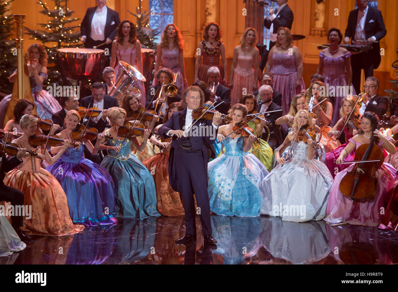 Munich, Germany. 23rd Nov, 2016. Musician Andre Rieu seen with his ...