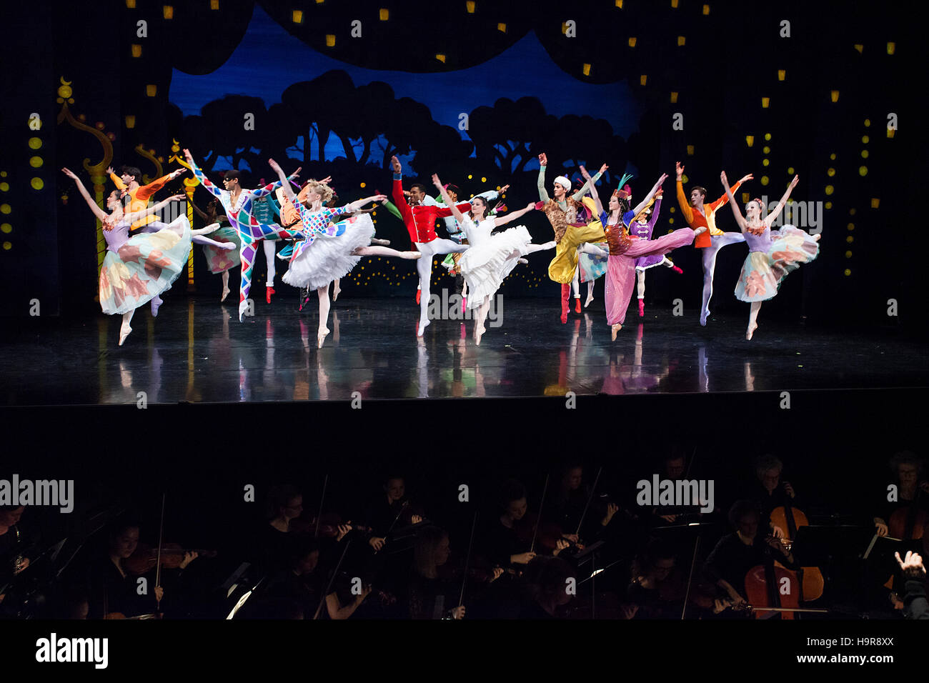 Stage Set Ballet High Resolution Stock Photography and Images - Alamy