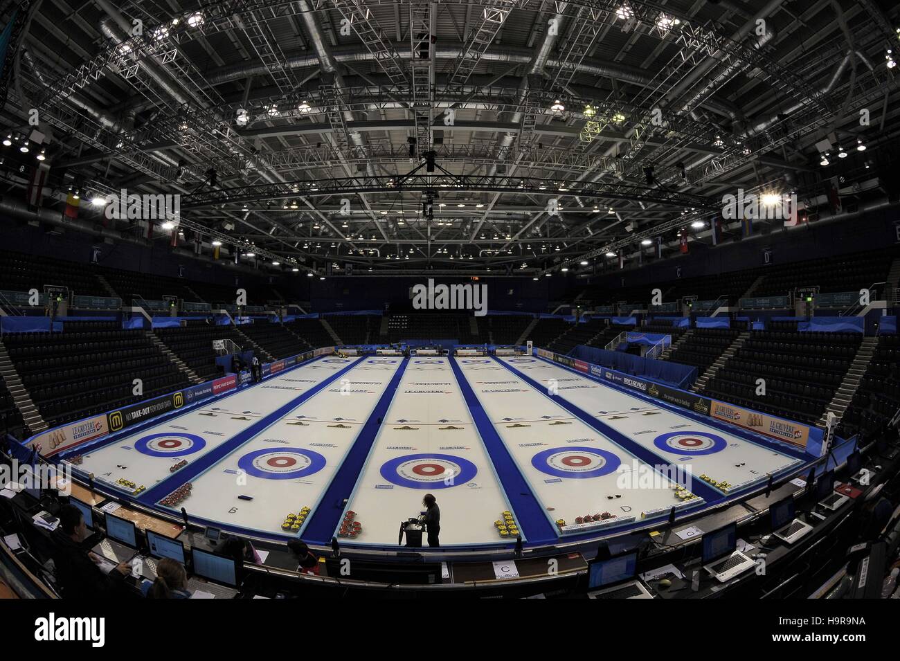 Glasgow, Scotland, UK. 24th Nov, 2016.General view of the Braehead arena when empty of spectators. Mens semi finals. Le Gruyère AOP European Curling Championships 2016. Intu Braehead Arena. Glasgow. Renfrewshire. Scotland. UK. 24/11/2016. Credit:  Sport In Pictures/Alamy Live News Stock Photo