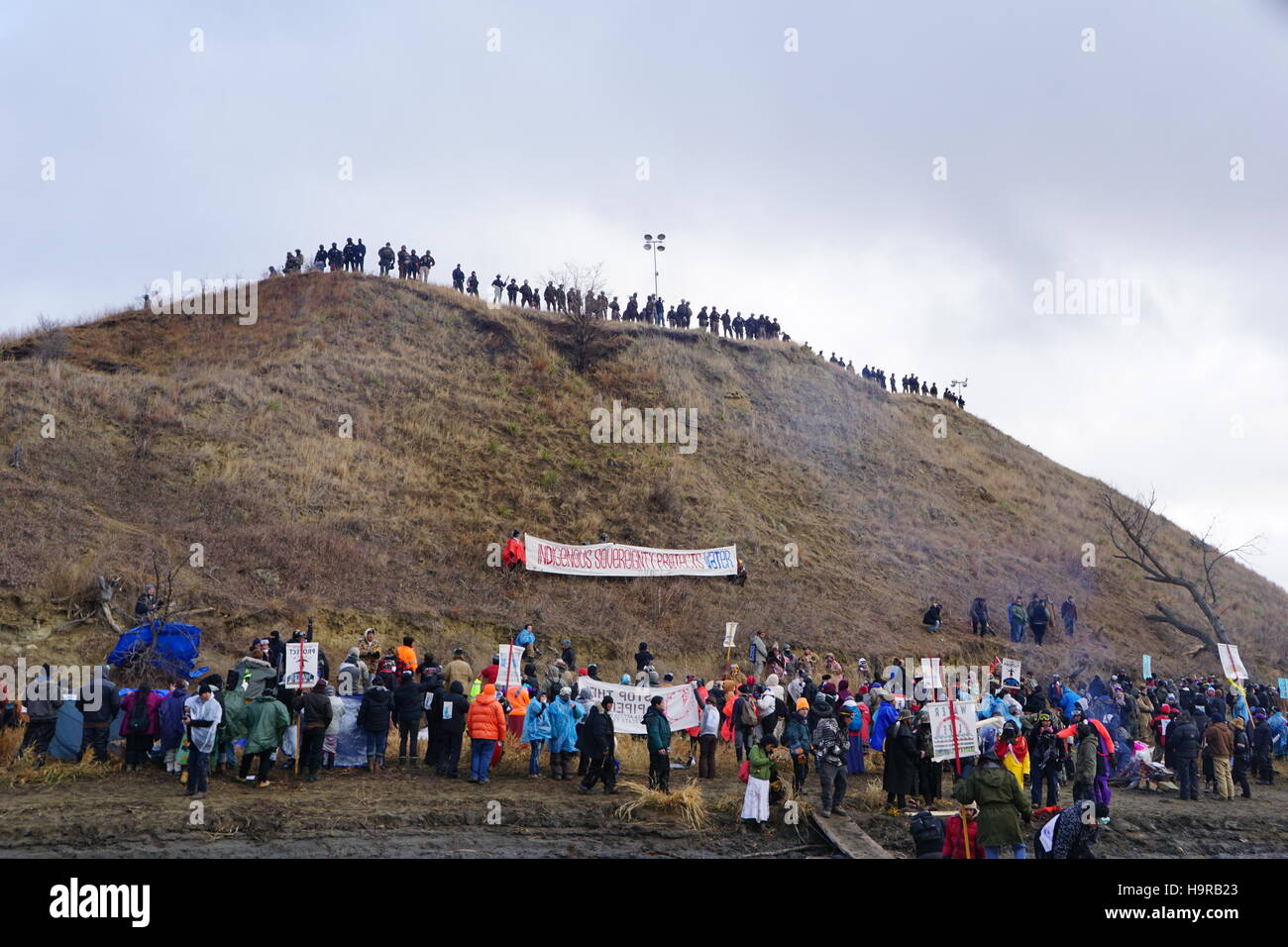 Cannonball, North Dakota, USA. 24th Nov, 2016. Water Protectors
