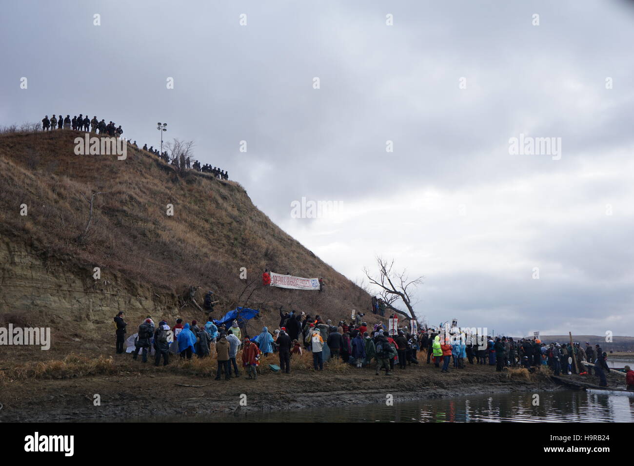 Cannonball, North Dakota, USA. 24th Nov, 2016. Water Protectors