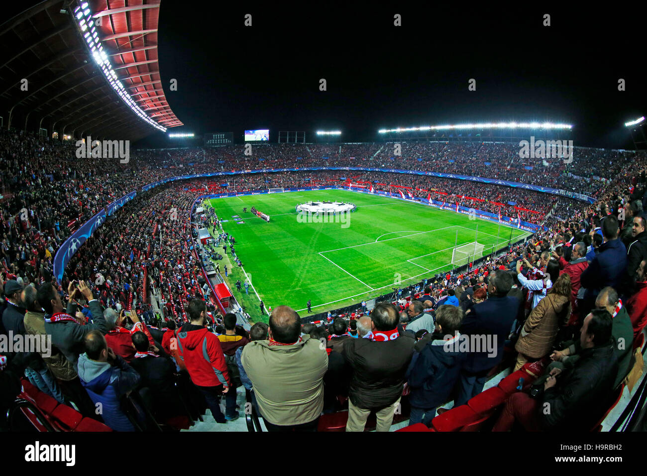 Soccer - European Cup - Final - Steaua Bucharest v Barcelona - Estadio  Ramon Sanchez Pizjuan, Sevilla Stock Photo - Alamy