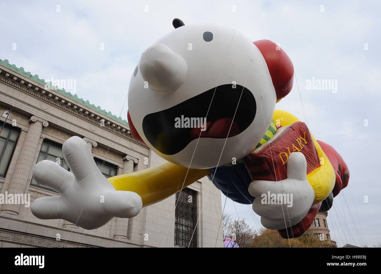 Diary wimpy kid hi-res stock photography and images - Page 2 - Alamy