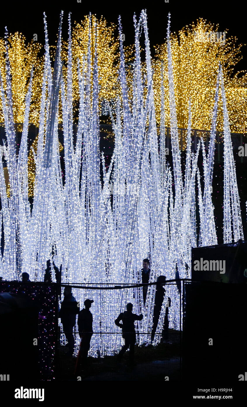 Vancouver christmas light maze hires stock photography and images Alamy
