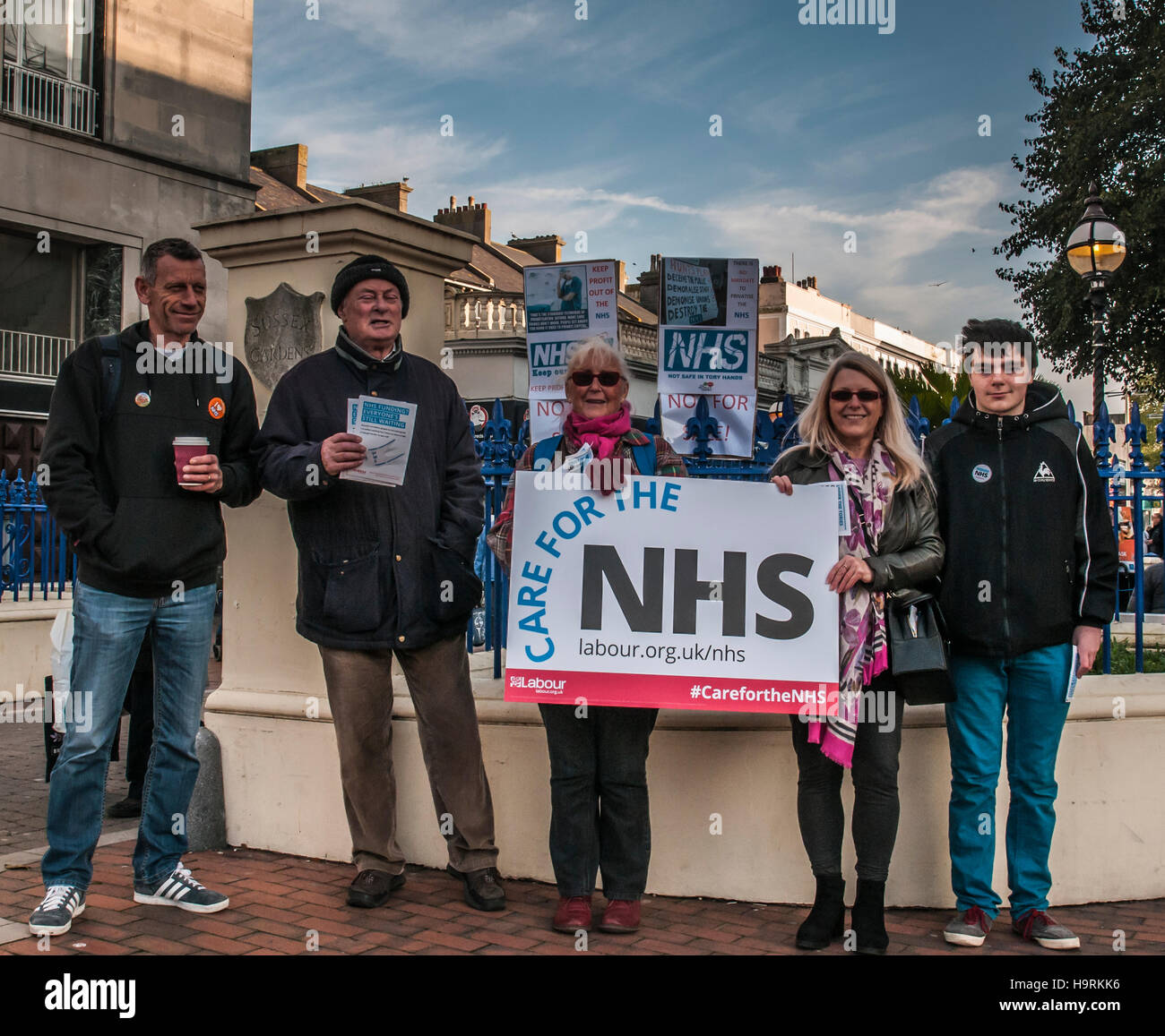 Eastbourne, East Sussex, UK..26 November 2016..Labour party members supporting the NHS on the South Coast.. Stock Photo