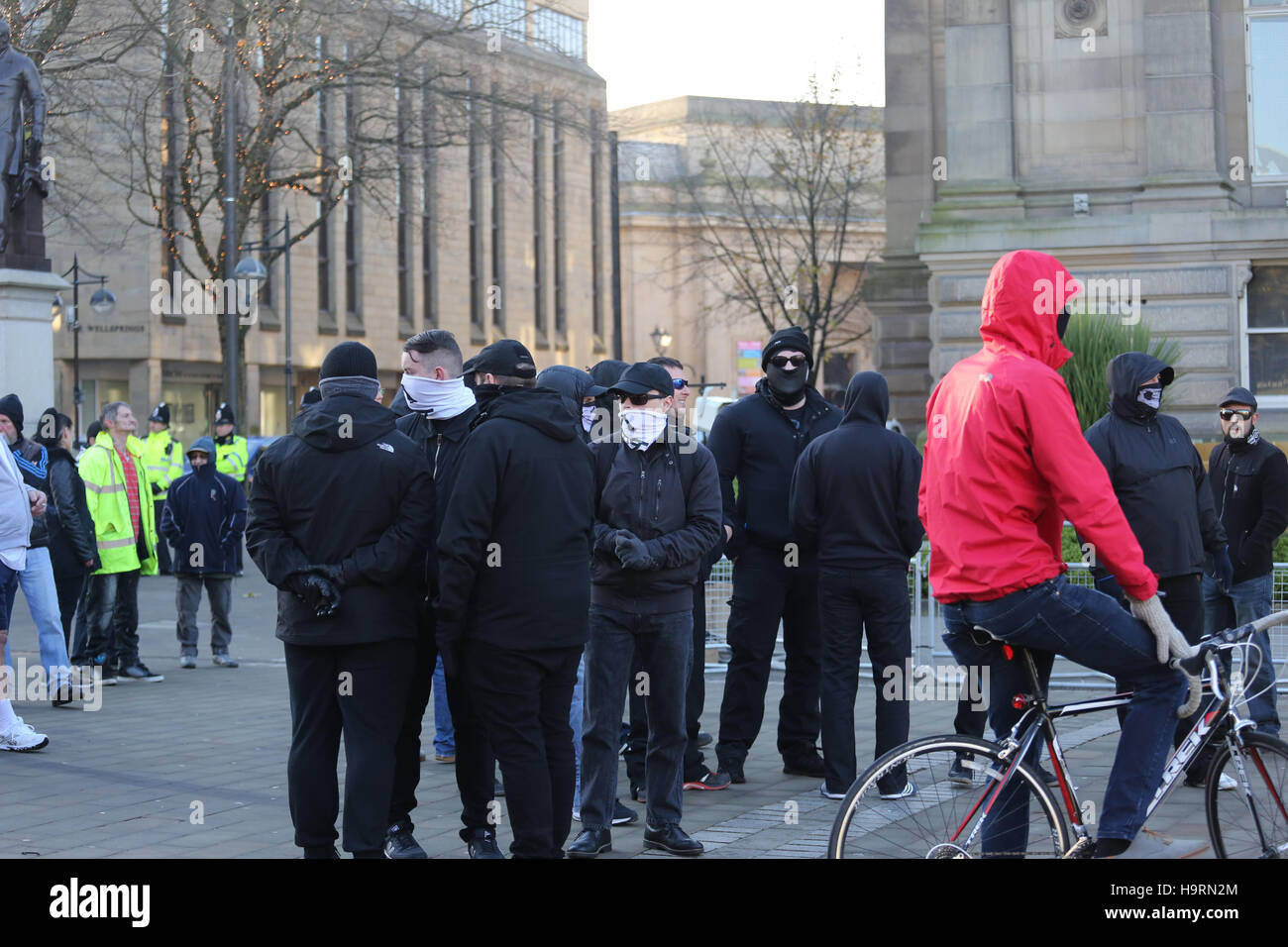 Bolton, Lancashire, UK. 26th November, 2016. A Right Wing led protest gathers to oppose plans to build a Mosque in Bolton, Lancashire, UK. 26th Nov, 2016. Credit:  Barbara Cook/Alamy Live News Stock Photo