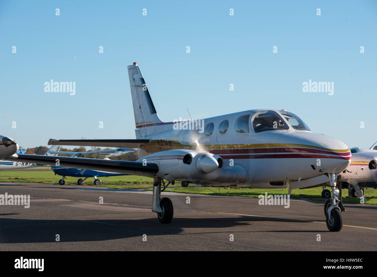 Cessna 340 lands at South Weald airfield Stock Photo