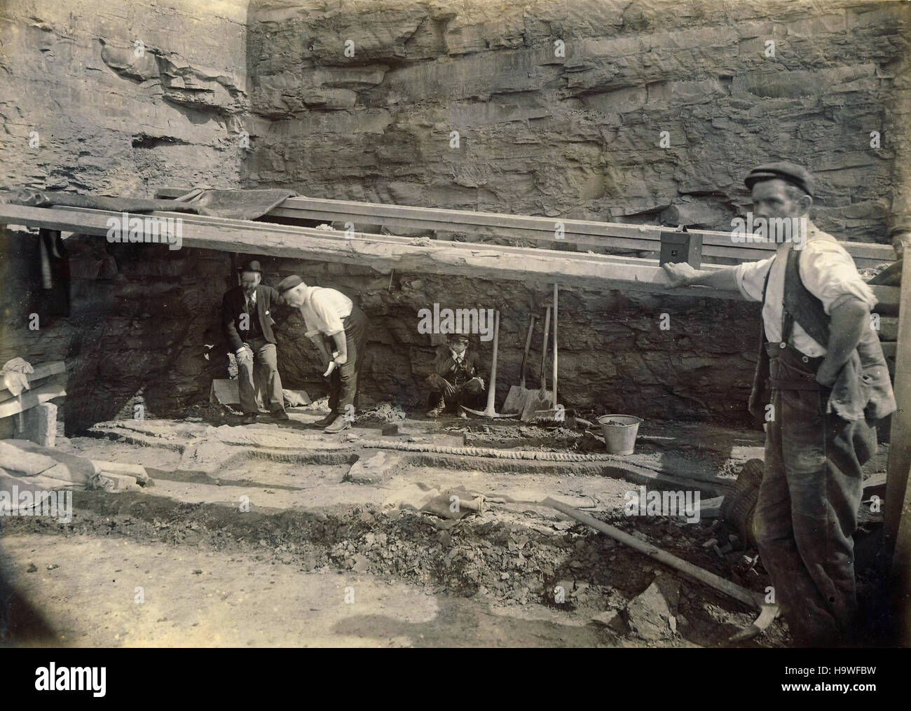 Historic archive image of fossil hunters / archaeologists digging up the fossilised remains of an ichthyosaur at Stockton Lime Works in Warwickshire 1898. Stock Photo