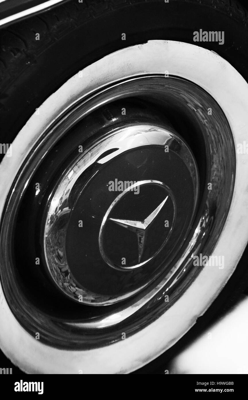Photo Mercedes Bens 190 Sl Year 1955 1963 Two Door Two Seater