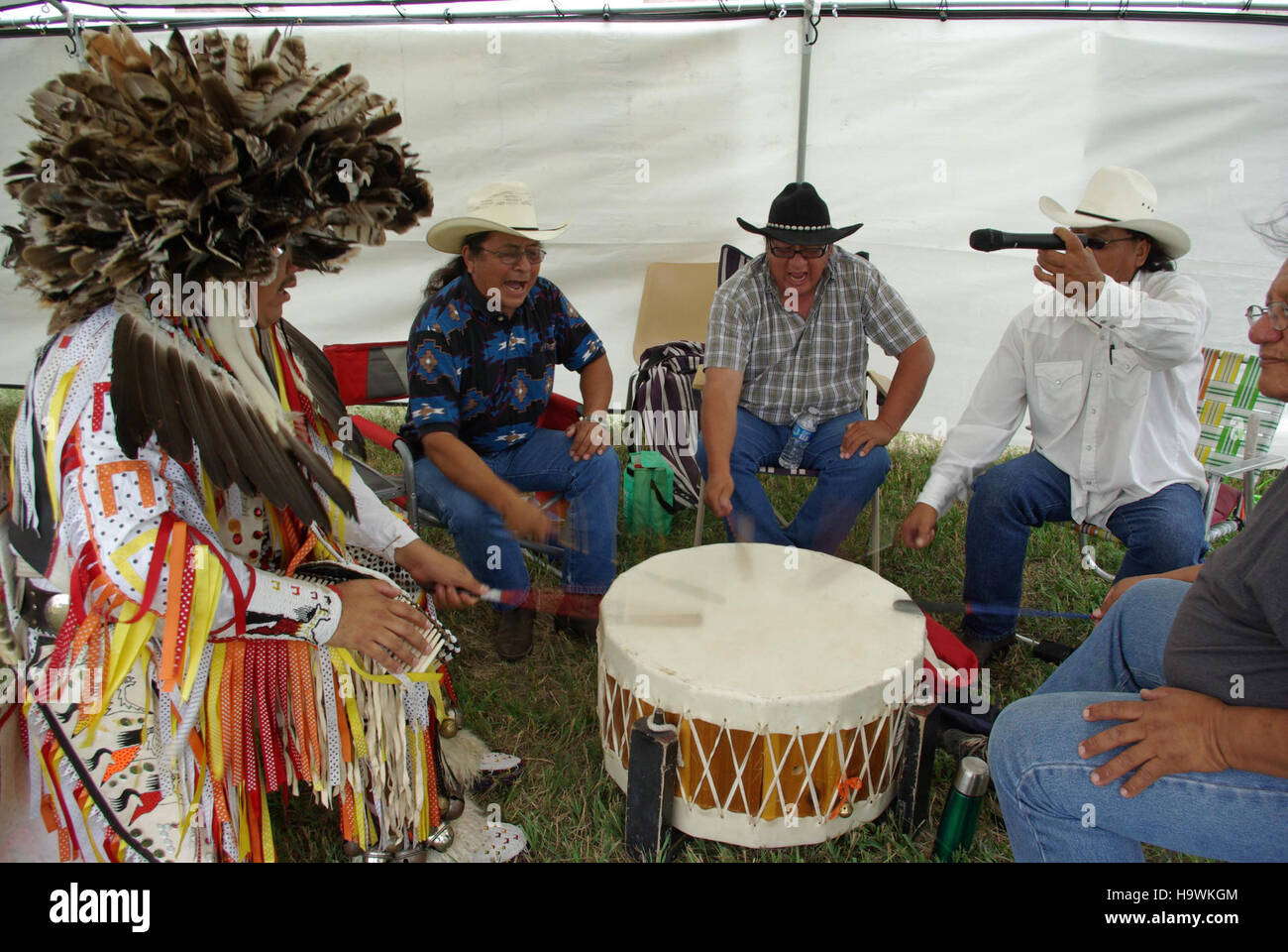 Oglala lakota hi-res stock photography and images - Alamy