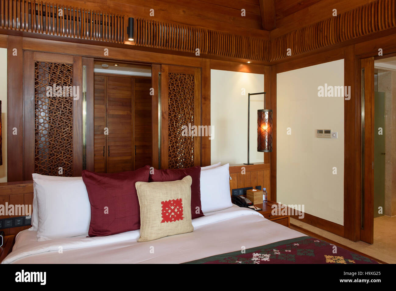 Room of Mandarin Oriental Hotel in Sanya, Hainan island, China Stock ...