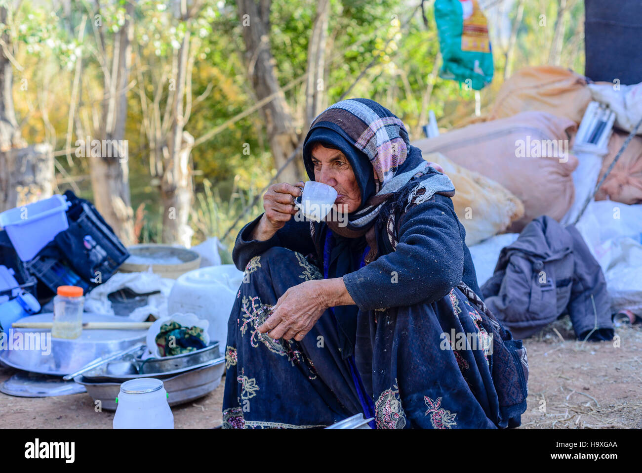 Qashqai Nomads High Resolution Stock Photography and Images Alamy