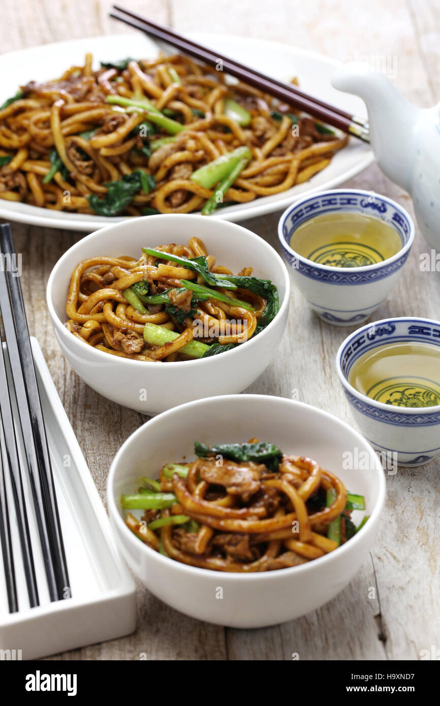 Chunin Food Chow mein hi-res stock photography and images - Alamy