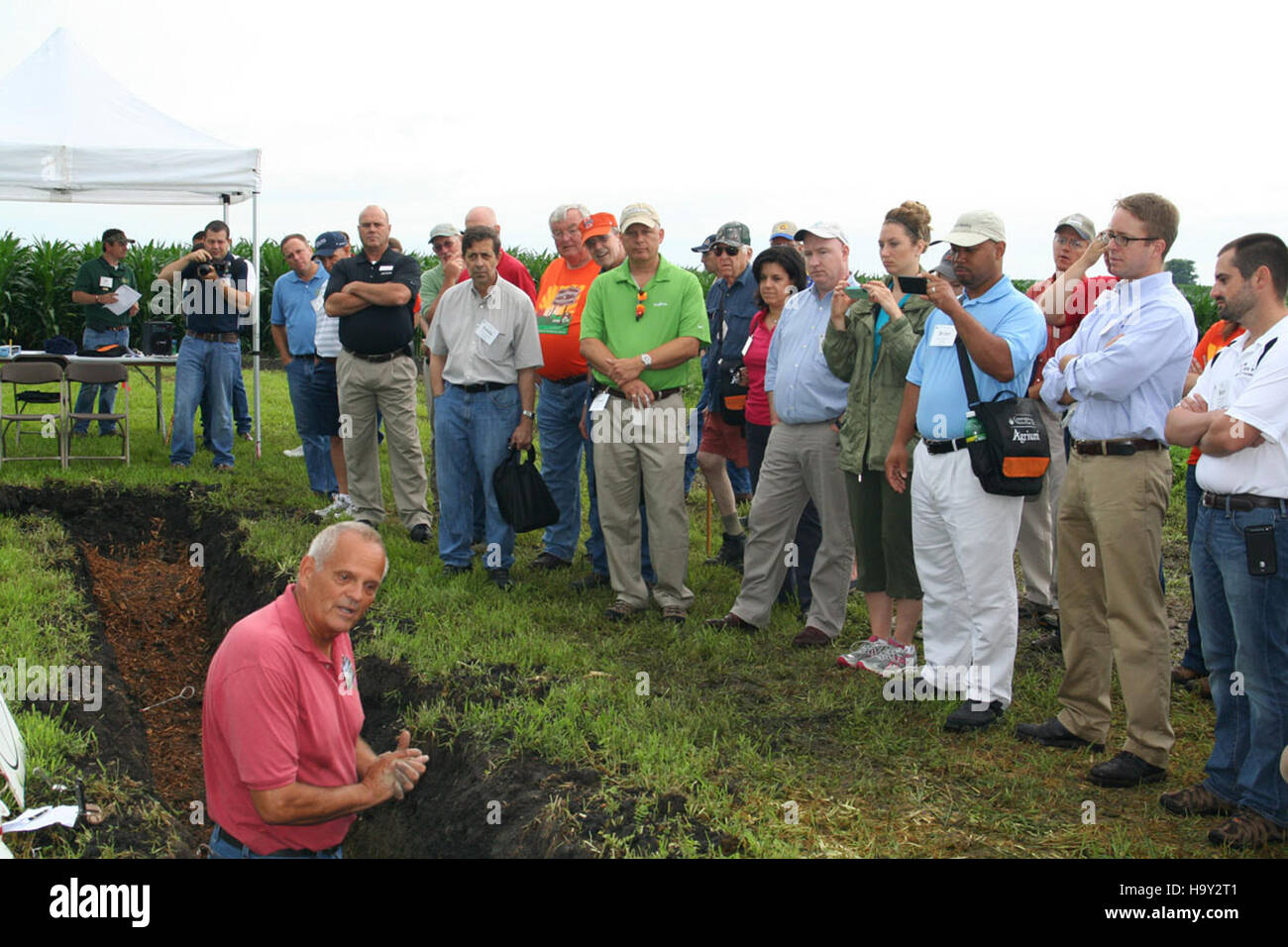 Usdagov 9421683085 Weller Soil Pit Ctic Stock Photo Alamy