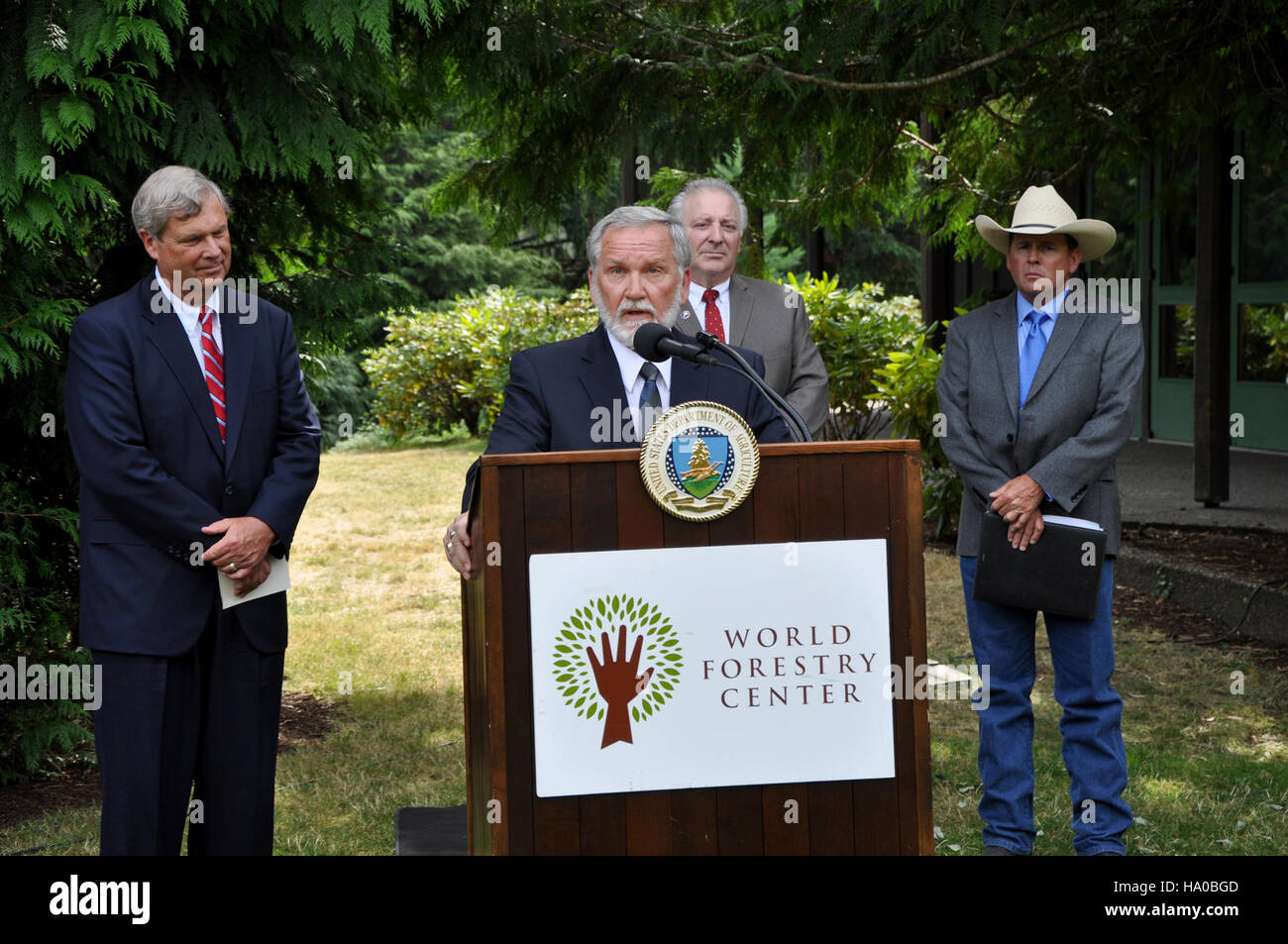 Governor Kate Brown and Tom Vilsack support the Sage Grouse Initiative ...