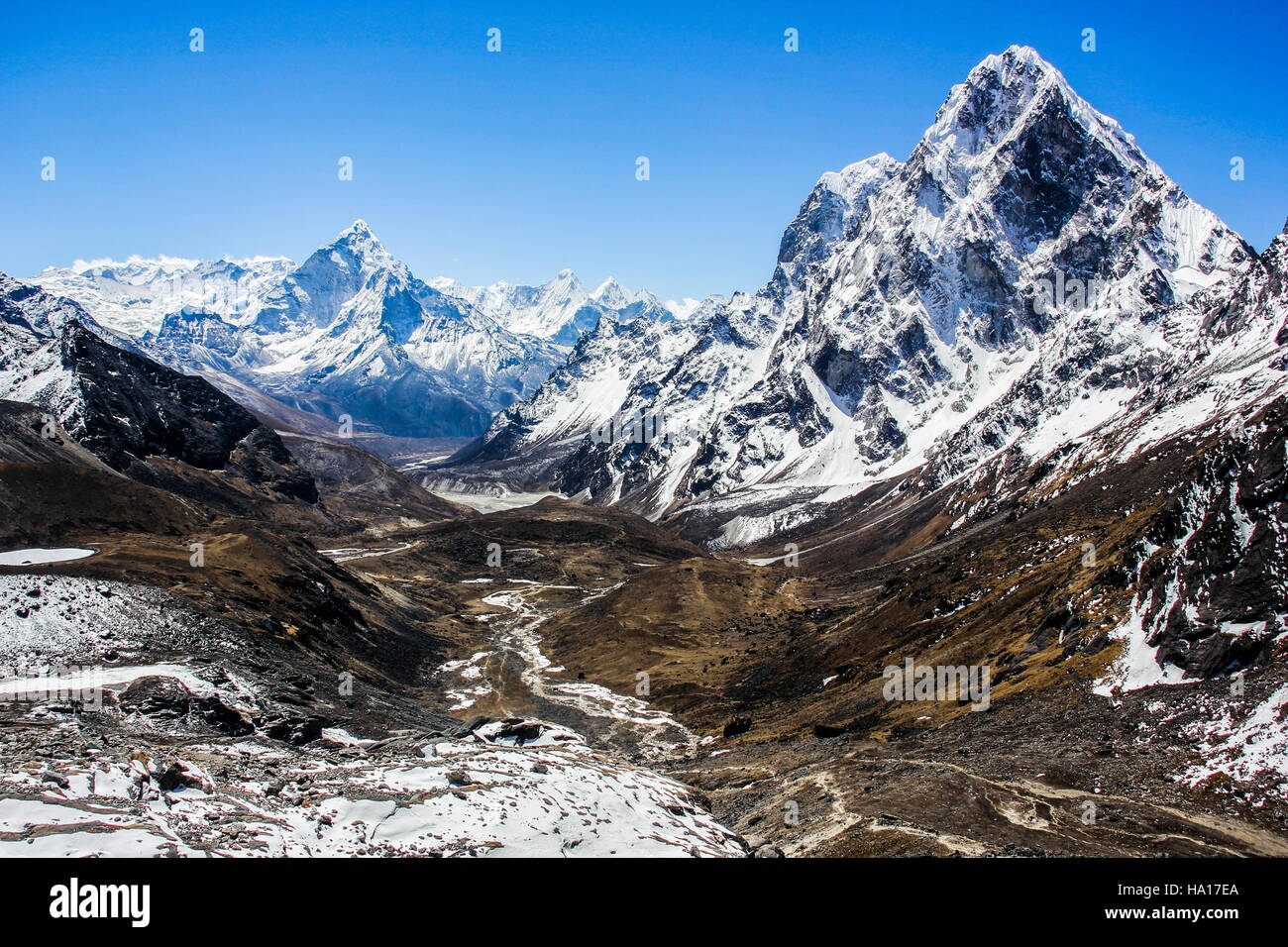 Himalayas nepal hi-res stock photography and images - Alamy