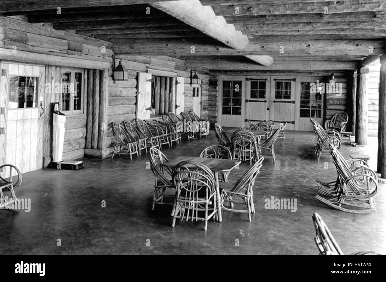 The interior of the Bright Angel Lodge in the Grand Canyon ...