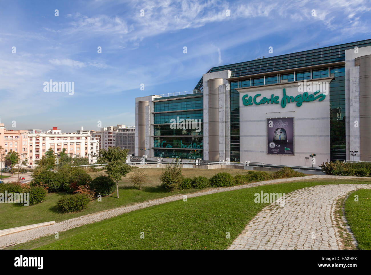 lisbon-portugal-october-19-2016-el-corte-ingles-a-high-end