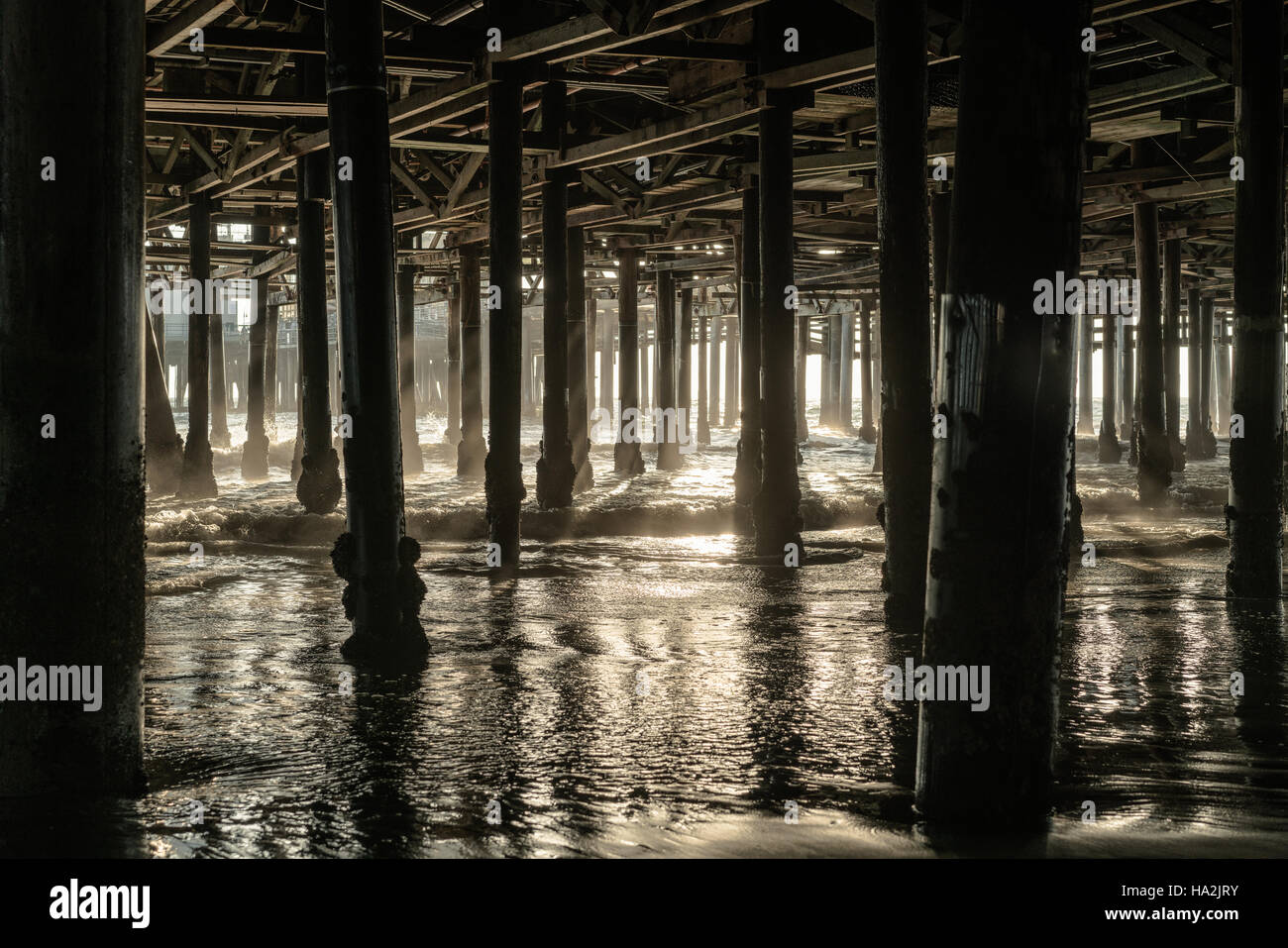Under wooden pier beach hi-res stock photography and images - Alamy