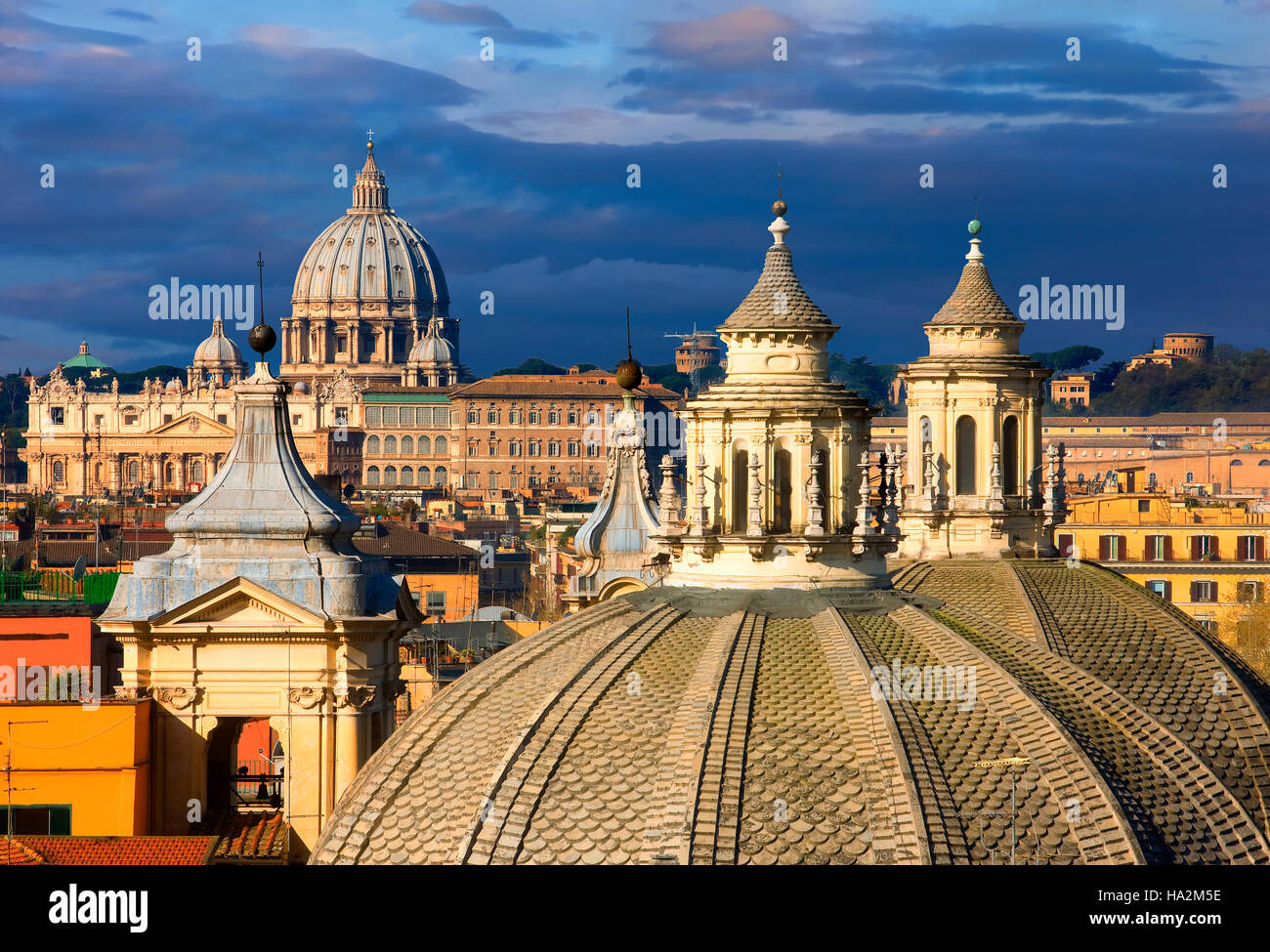 Overview of Rome with St Peter's in the background, Rome, Italy Stock Photo