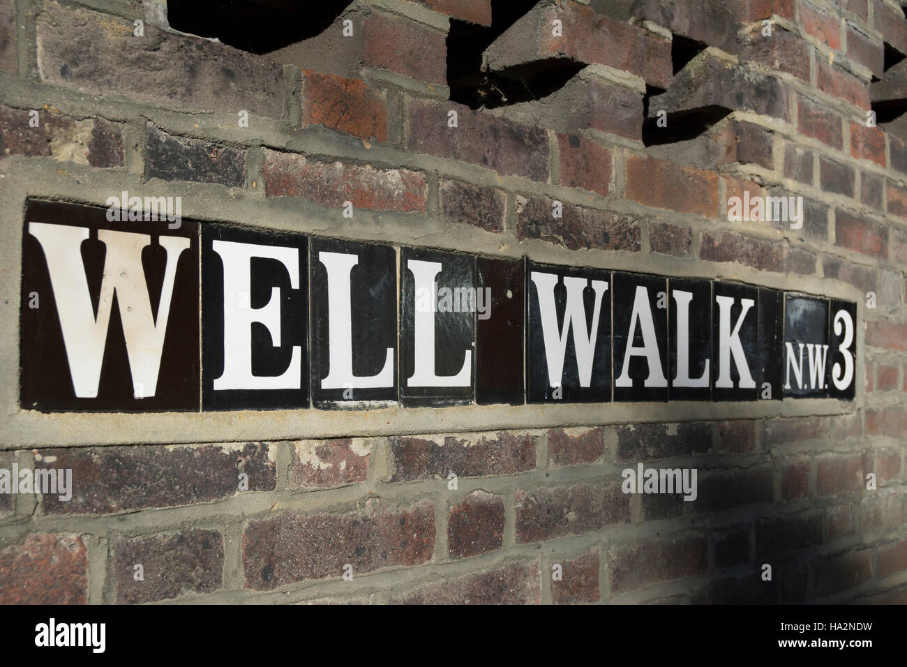 Well walk hampstead hi-res stock photography and images - Alamy