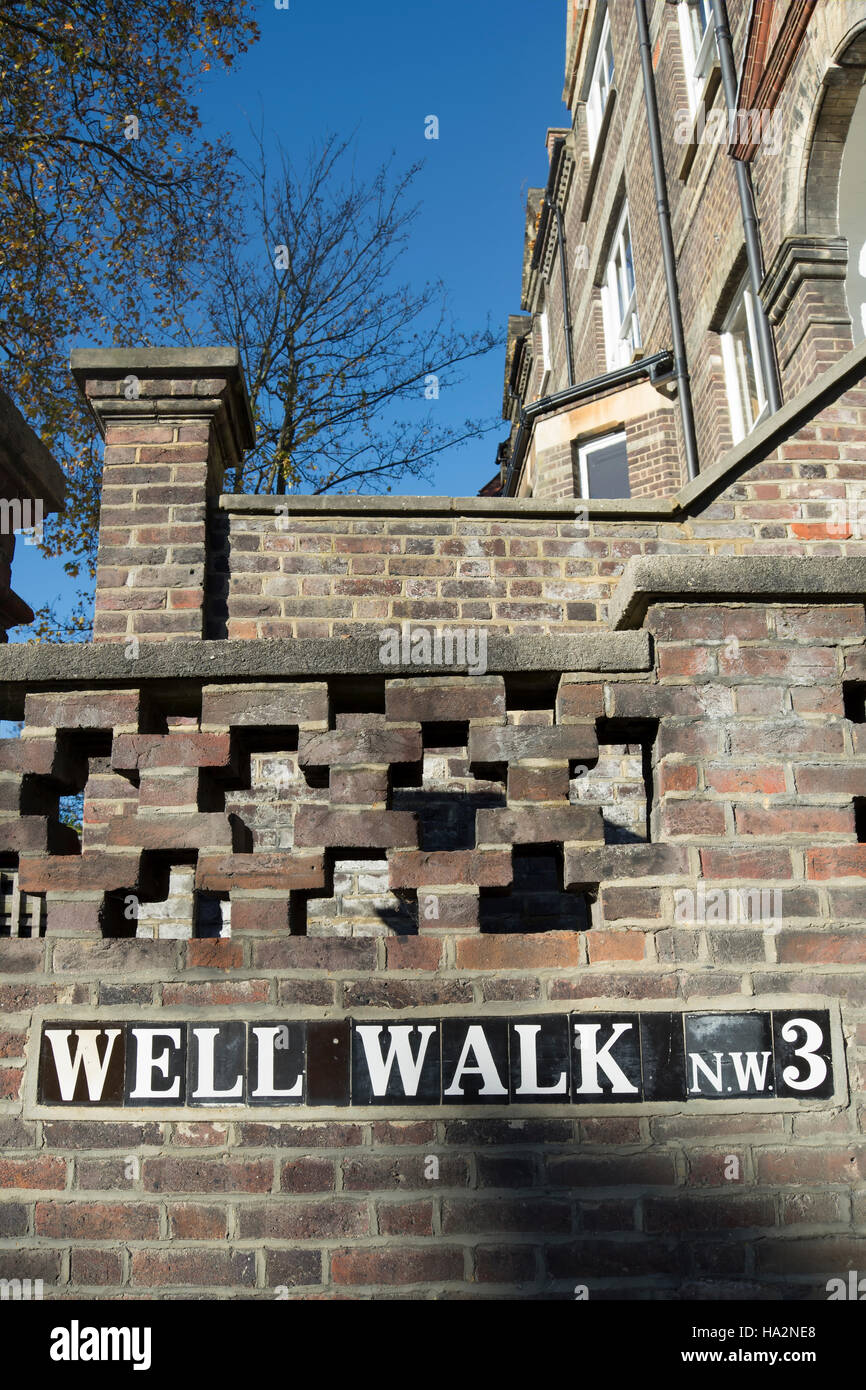 Well walk hampstead hi-res stock photography and images - Alamy