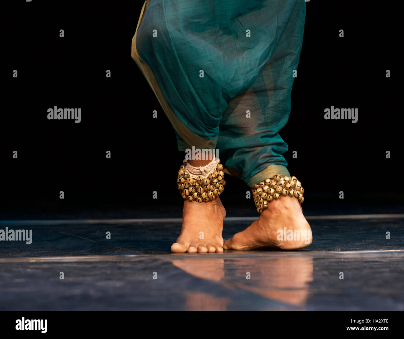Man dancing in traditional indian clothing Stock Photo Alamy