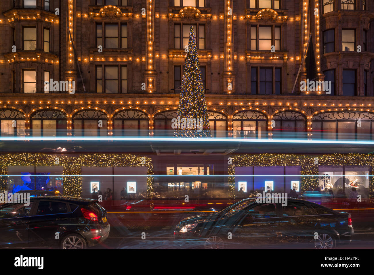Harrods christmas display hires stock photography and images Alamy