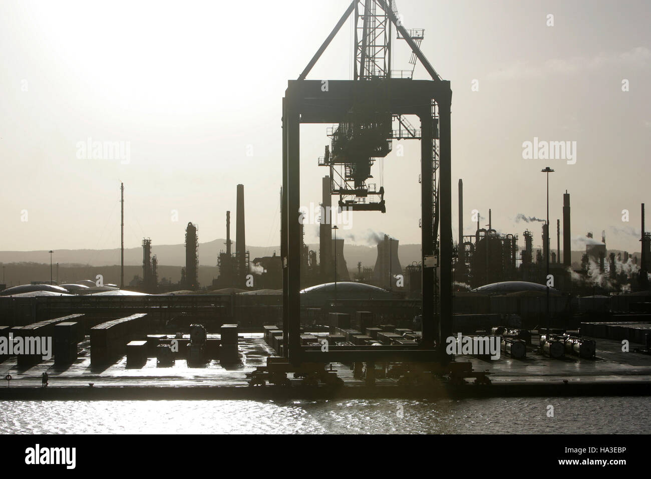 Grangemouth Industrial complex Stock Photo Alamy
