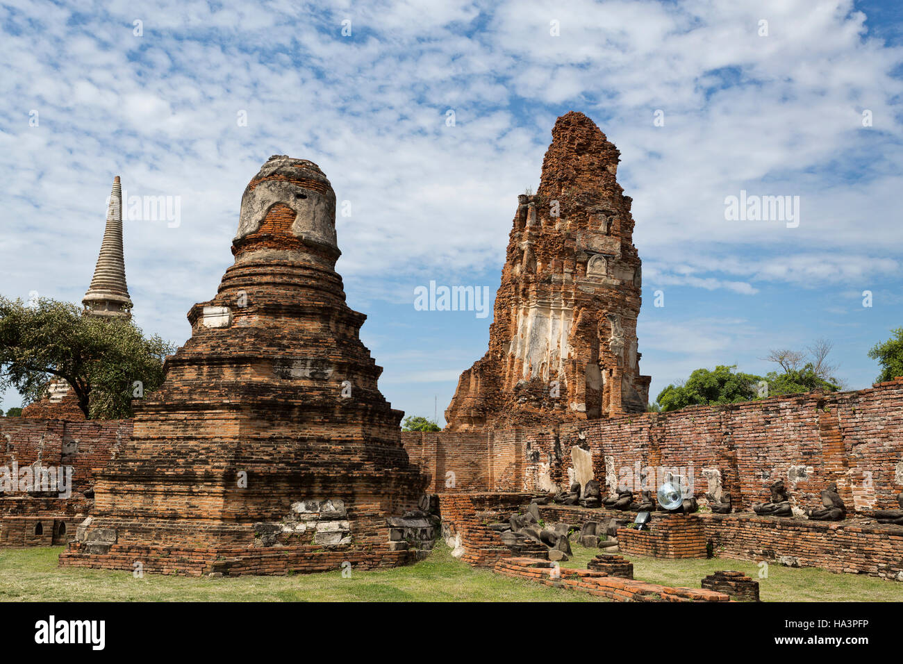 Detail of Wat Mahathat, Temple of the Great Relic, a Buddhist temple in Ayutthaya, central Thailand Stock Photo