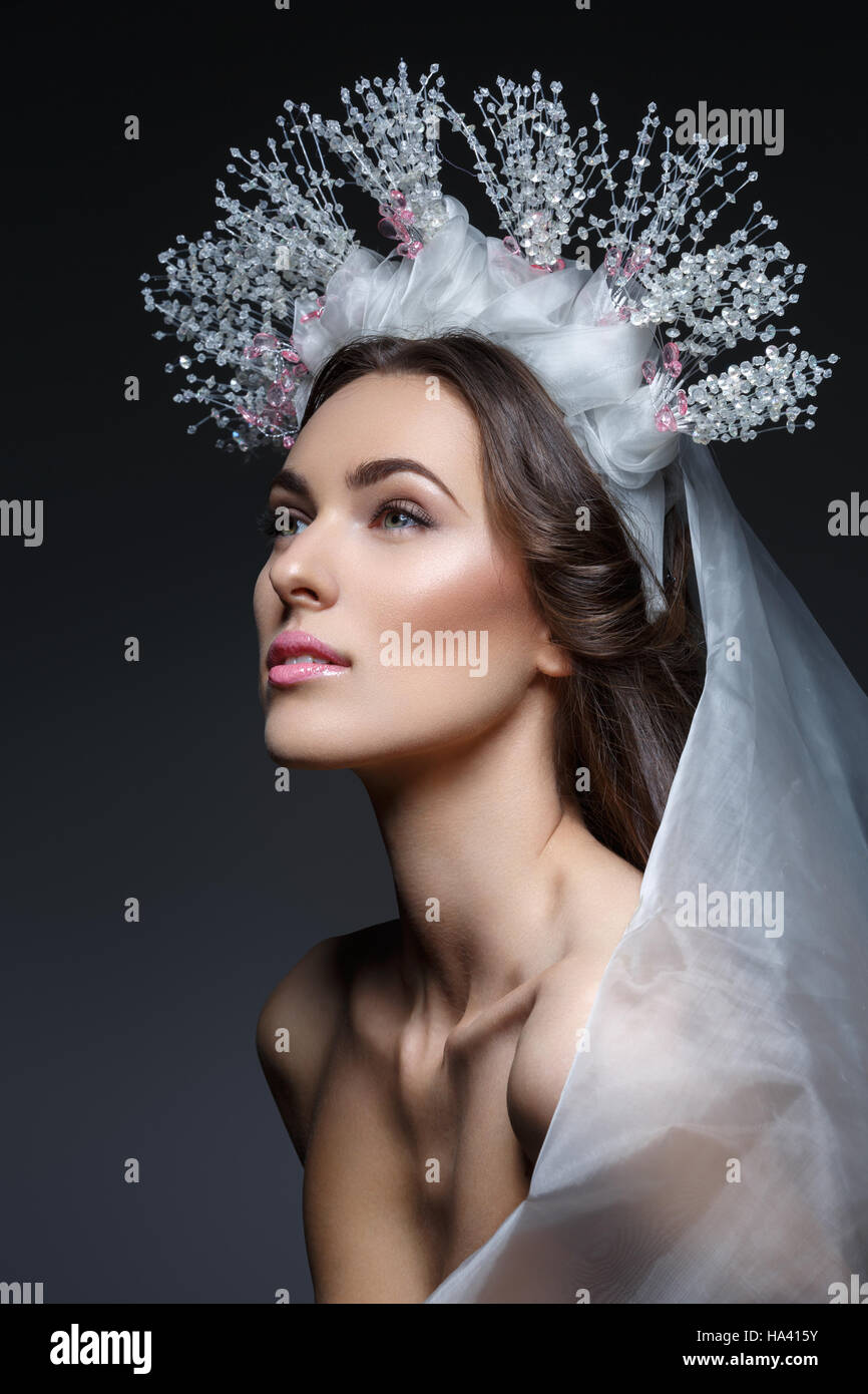 Veil crystal ladies behind