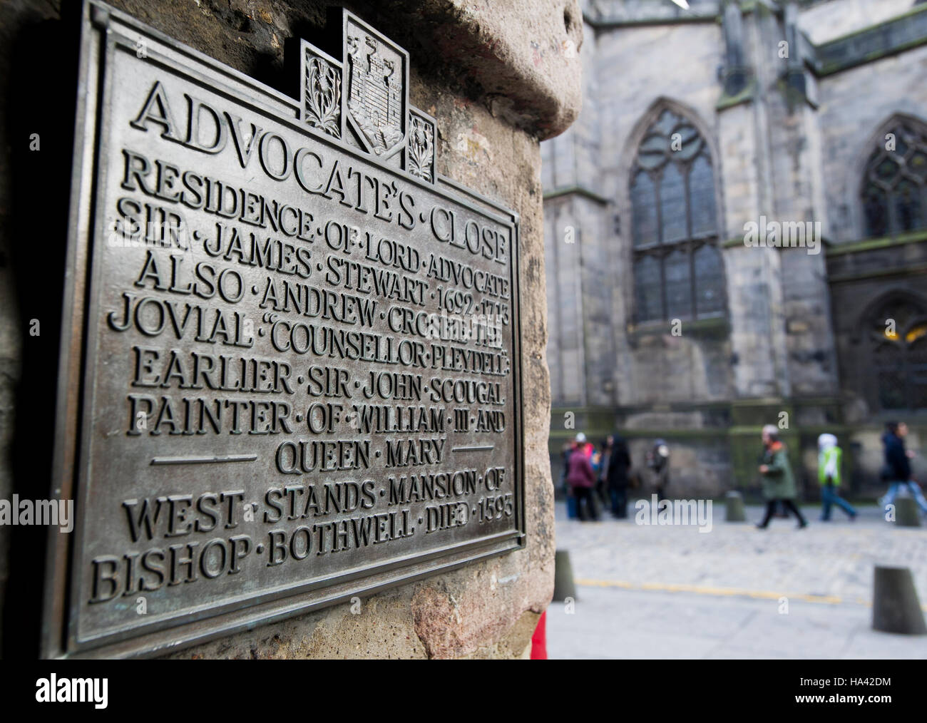 The bronze plaque at the entrance to Advocates Close on Edinburgh's historic Royal Mile. Stock Photo