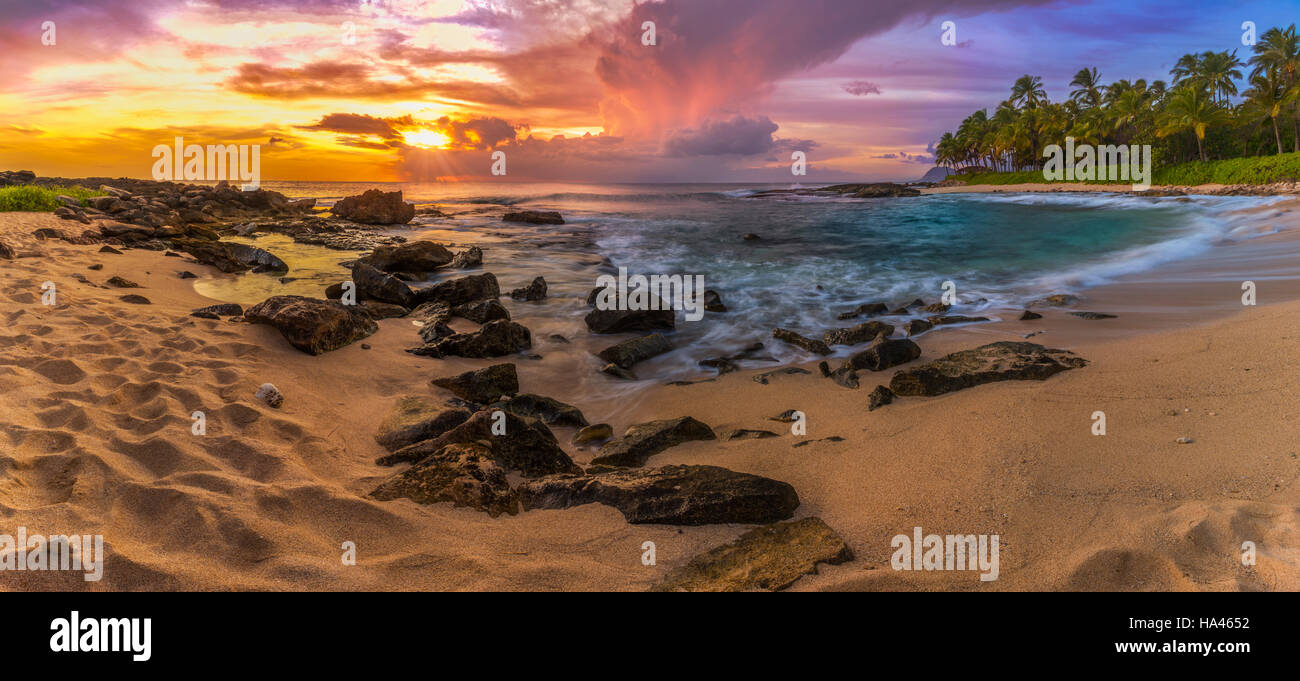 The lagoon at Secret Beach Ko Olina on the west side of Oahu, Hawaii