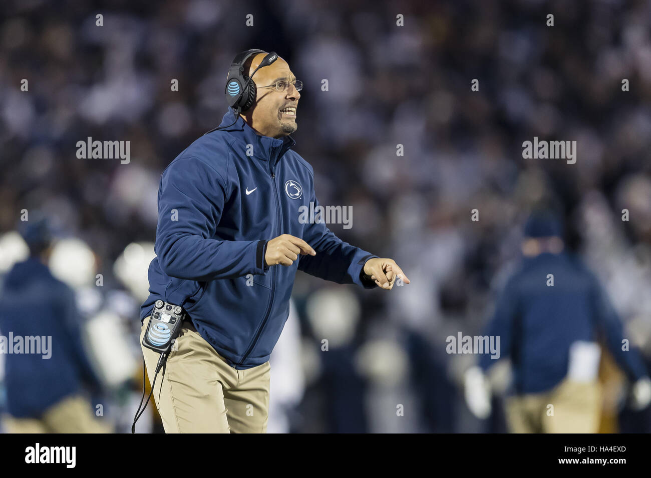University Park, Pennsylvania, USA. 26th Nov, 2016. Penn State Nittany Lions head coach James Franklin in the second half during the game between Penn State Nittany Lions and Michigan State Spartans at Beaver Stadium. Credit:  Scott Taetsch/ZUMA Wire/Alamy Live News Stock Photo