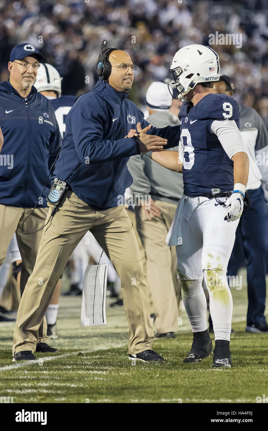 University Park, Pennsylvania, USA. 26th Nov, 2016. Penn State Nittany Lions head coach James Franklin celebrates with Penn State Nittany Lions quarterback Trace McSorley (9) in the first half during the game between Penn State Nittany Lions and Michigan State Spartans at Beaver Stadium. Credit:  Scott Taetsch/ZUMA Wire/Alamy Live News Stock Photo