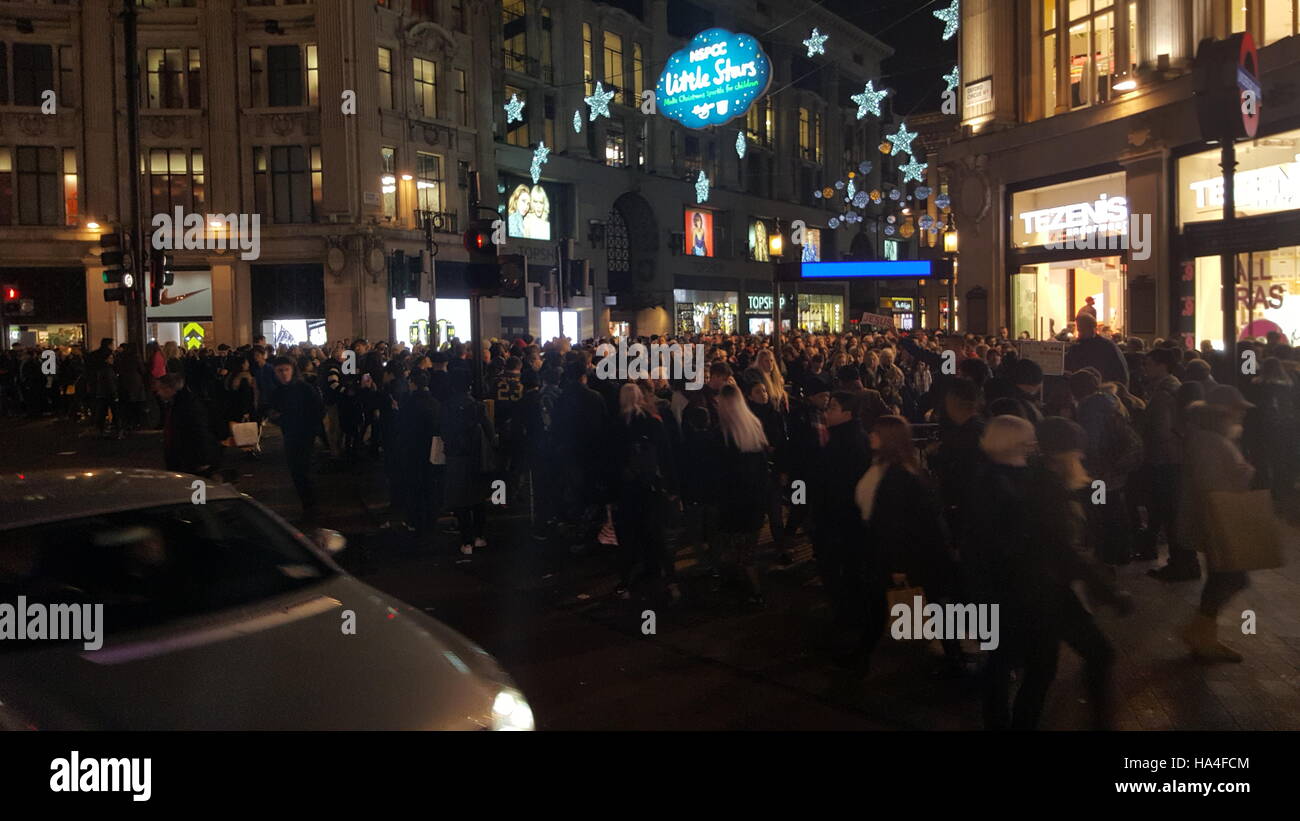 Road traffic accident during Black Friday sales brings traffic on