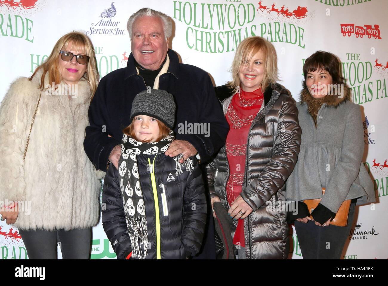 Los Angeles, CA, USA. 27th Nov, 2016. Courtney Brooke Wagner, Robert Wagner, Riley Wagner-Lewis, Katie Wagner, Natasha Gregson Wagner in attendance for The 85th Annual Hollywood Christmas Parade, Hollywood Boulevard, Los Angeles, CA November 27, 2016. Credit:  Priscilla Grant/Everett Collection/Alamy Live News Stock Photo