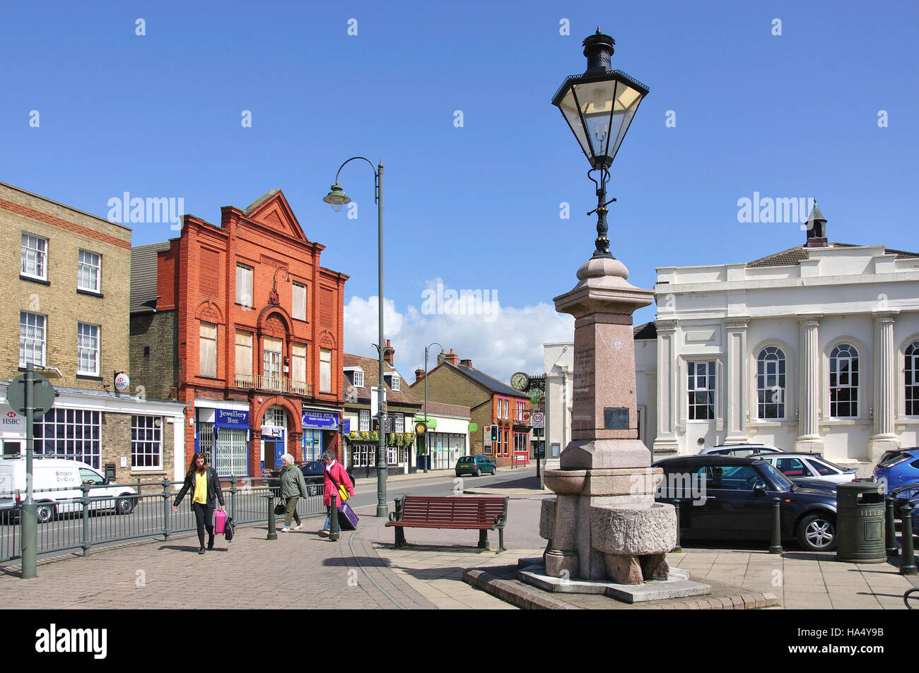 Biggleswade market square hires stock photography and images Alamy