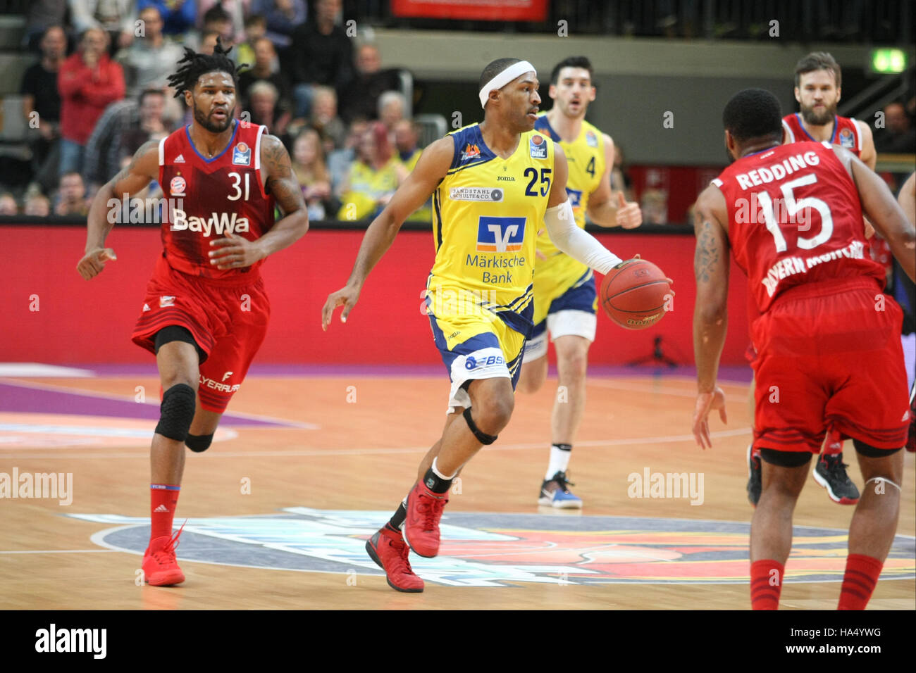 Hagen, Germany. 26th Nov, 2016. Hagen, Germany, FC Bayern Basketball