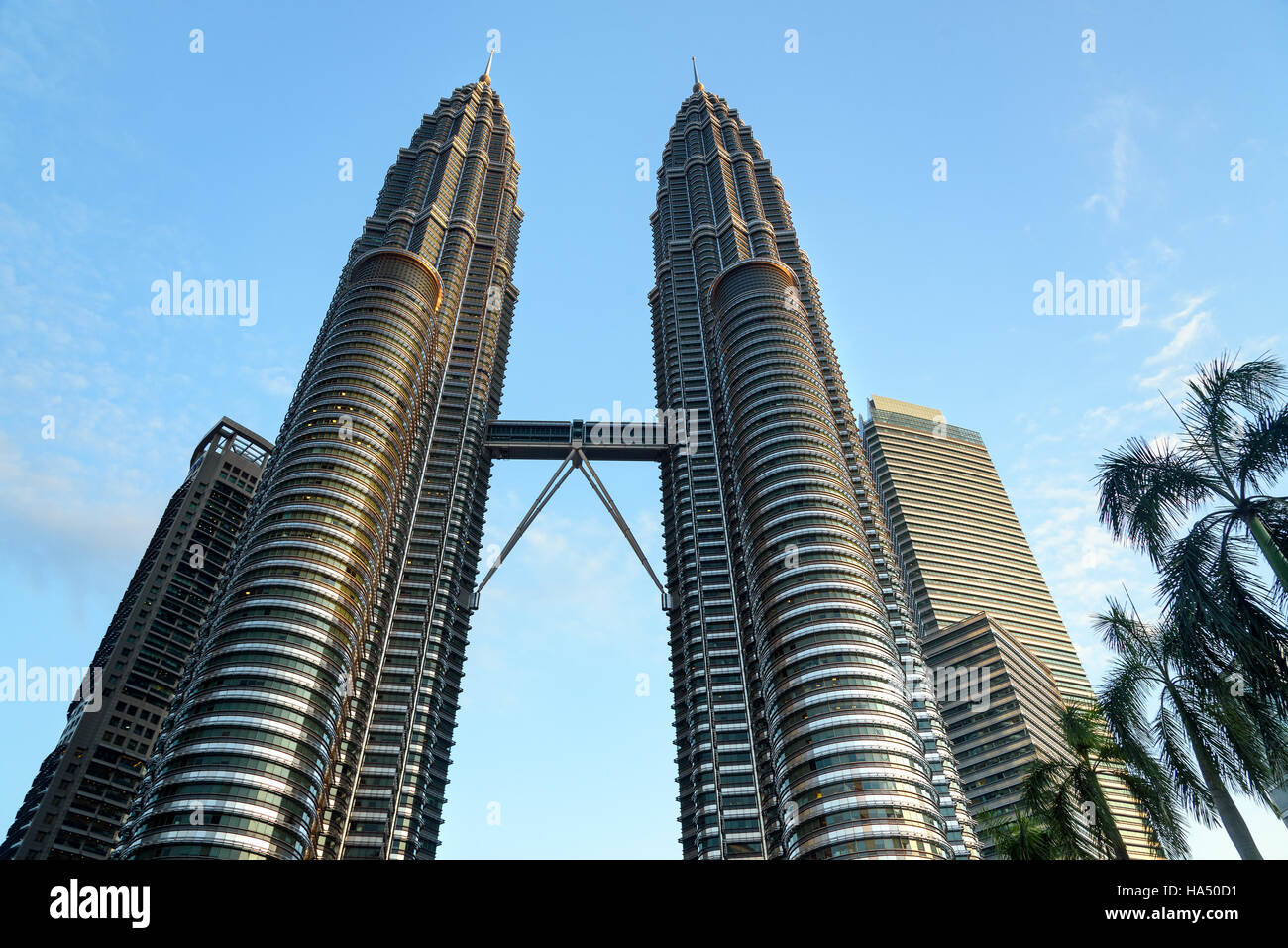 View Of Petronas Twin Towers In The Evening The Skyscraper