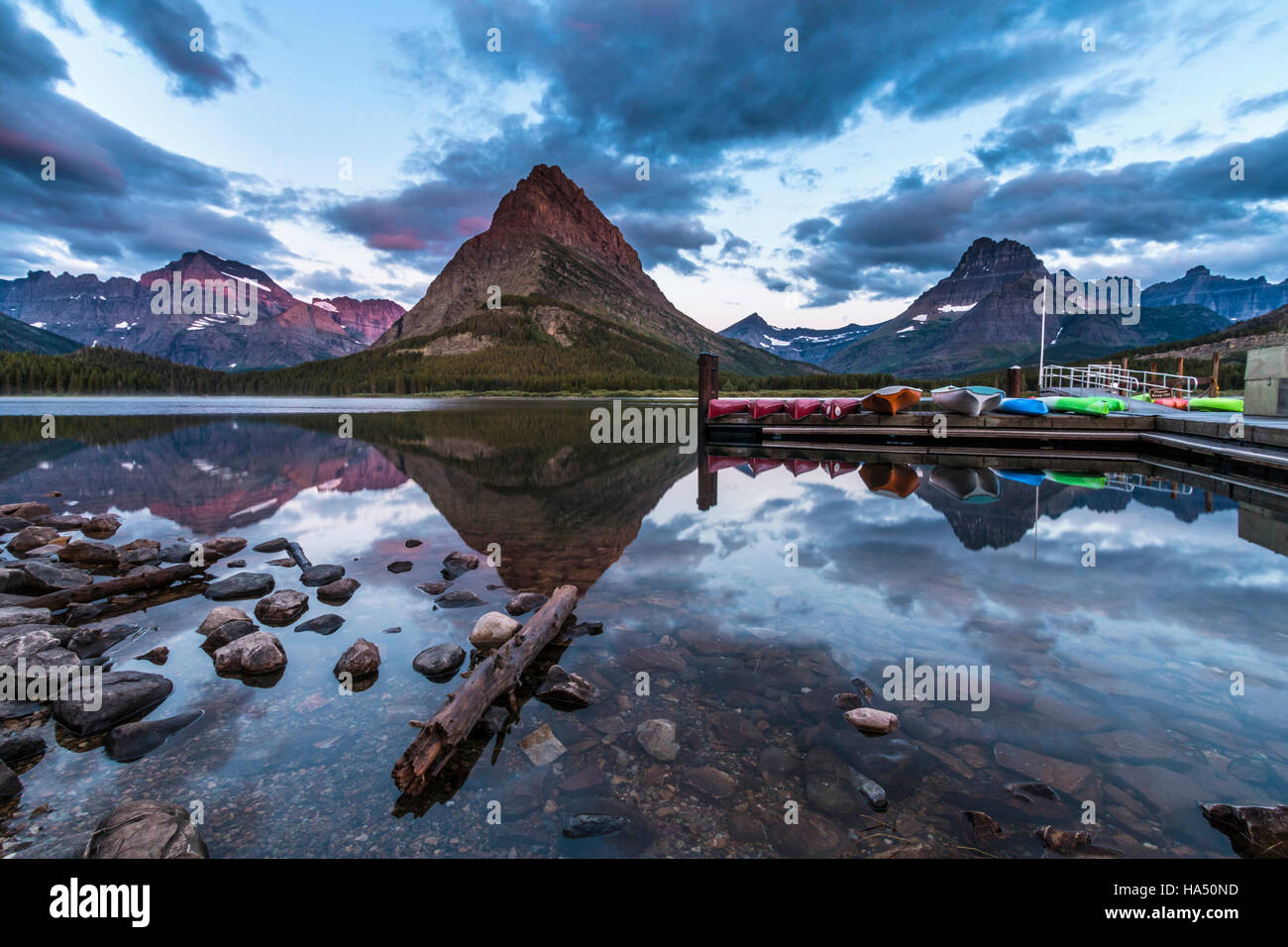 scenic pictures of Glacier National park in Montana Stock Photo - Alamy