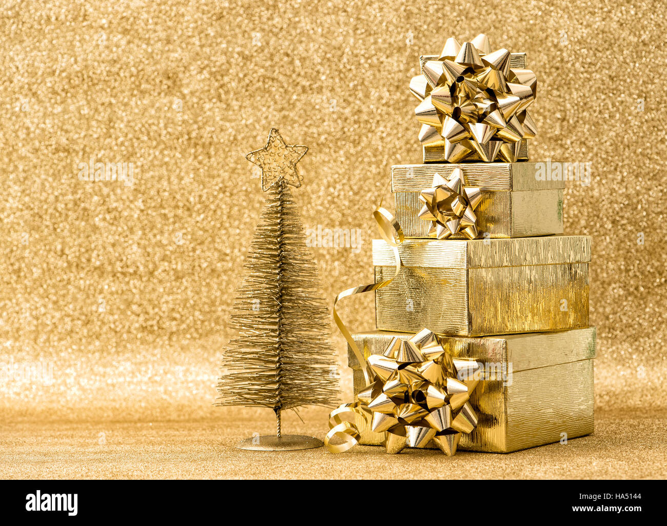 Shiny christmas tree gift boxes hi-res stock photography and images - Alamy