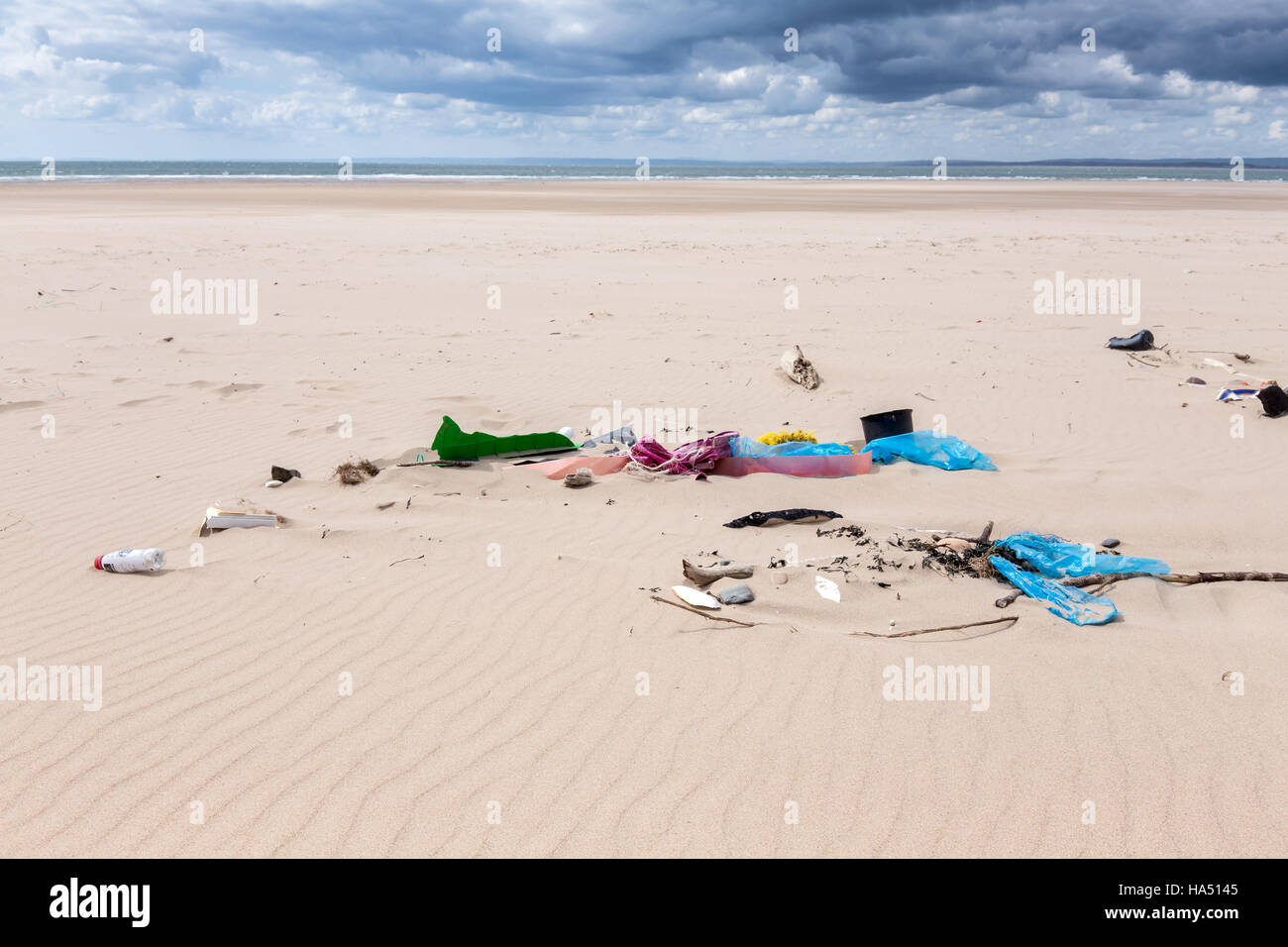 flotsam and jetsam on the beach Stock Photo Alamy