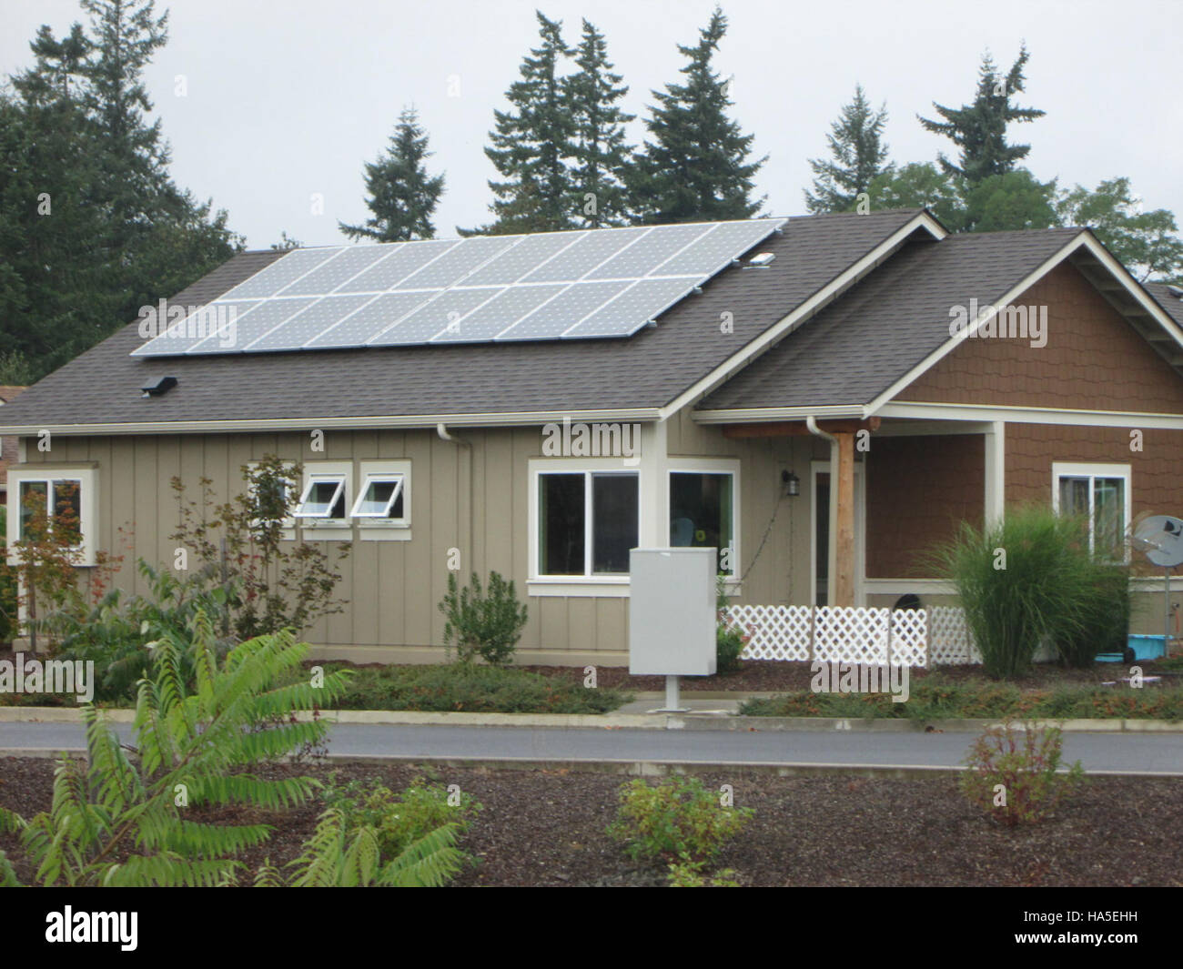 departmentofenergy 18277228283 Grand Ronde Solar Array Stock Photo Alamy