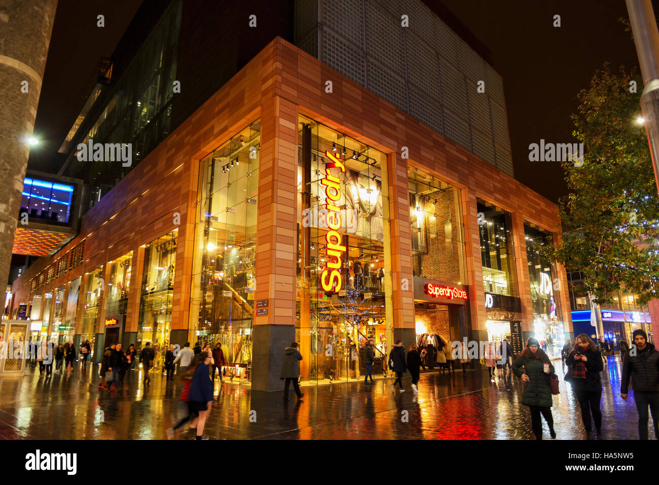 Superdry store in Liverpool at night Stock Photo - Alamy
