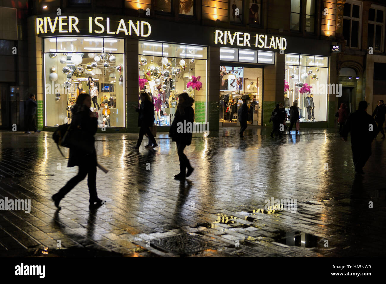 River Island fashion clothing store at night in Liverpool Stock Photo