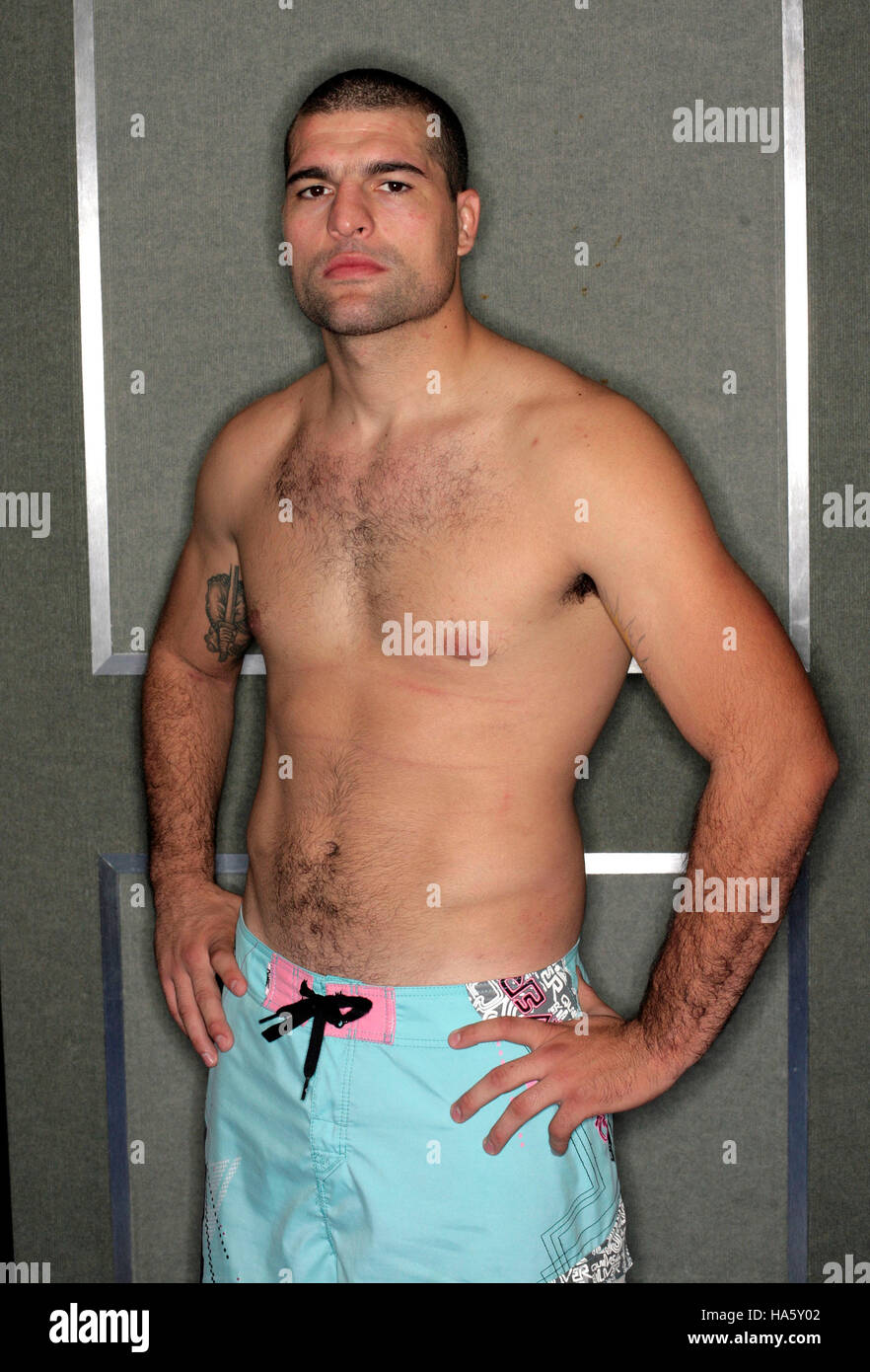 UFC fighter Mauricio “Shogun” Rua at a training session in Anaheim,  California, Wednesday, Sept. 19, 2007. Photo credit: Francis Specker Stock  Photo - Alamy