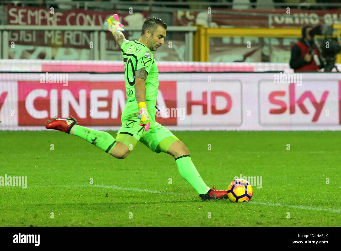Stefano Sorrentino of Chievo Verona in action during the Serie A football  match between Torino FC and AC Chievo Verona. Torino FC wins over AC Chievo  Verona for 2-1. (Photo by Massimiliano