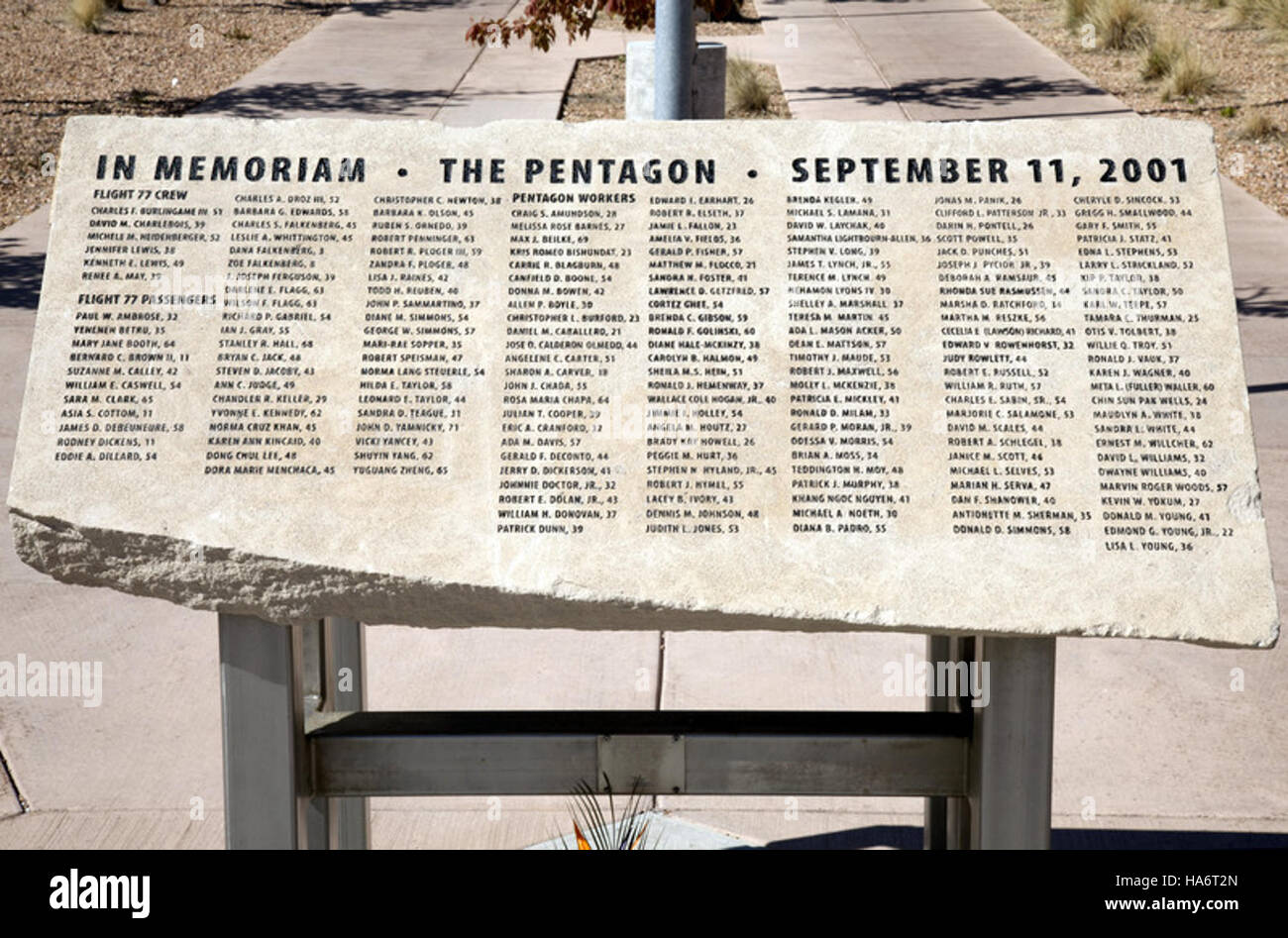 Pentagon logo hi-res stock photography and images - Alamy