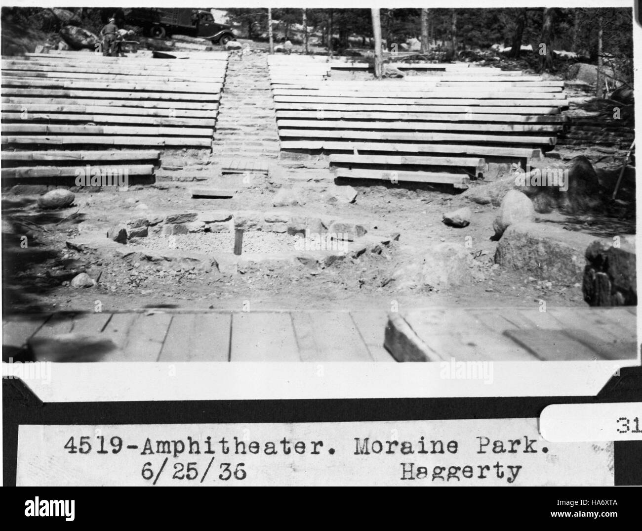 Moraine amphitheater hires stock photography and images Alamy
